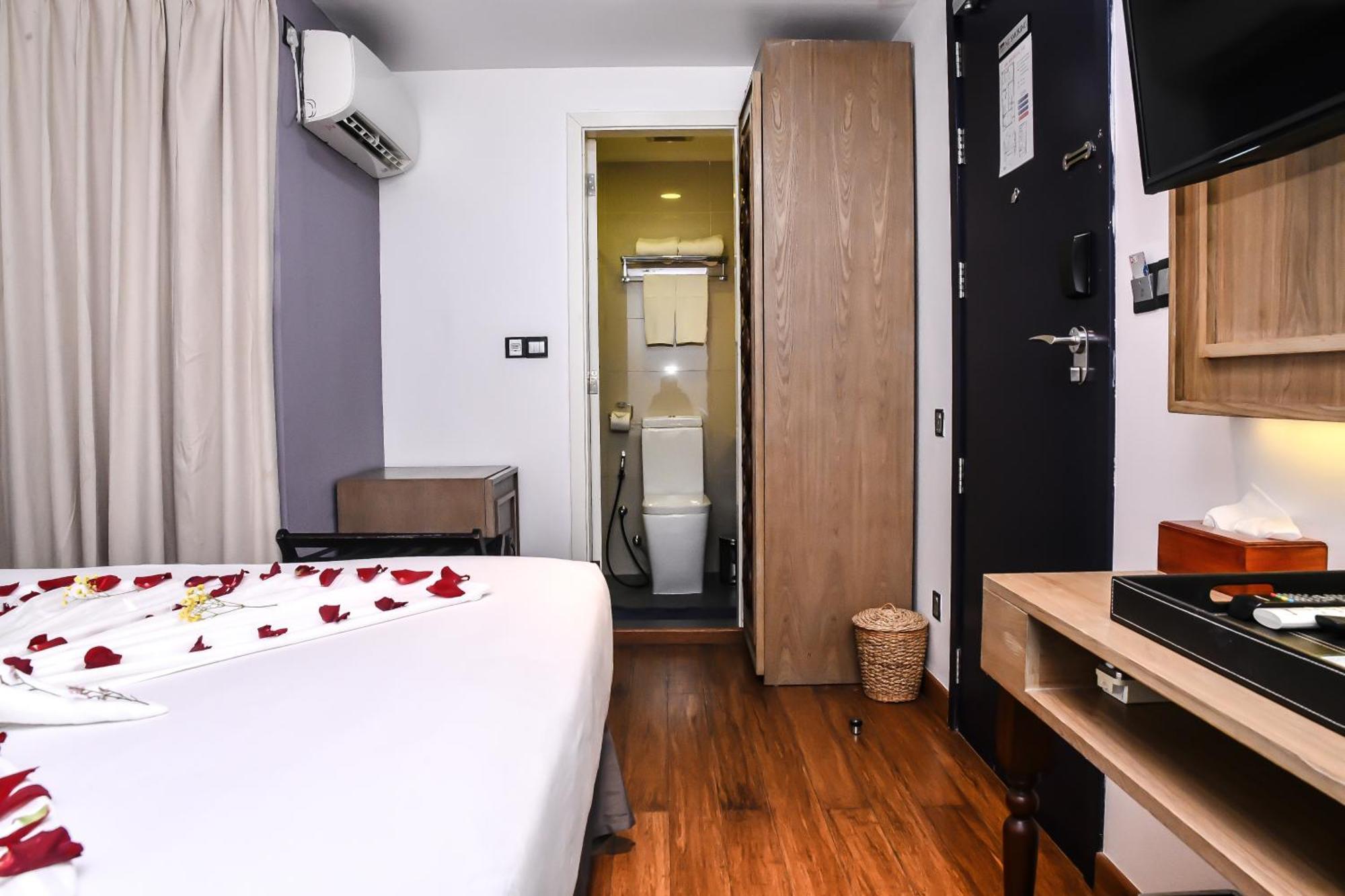 Hotel Beehive Premier